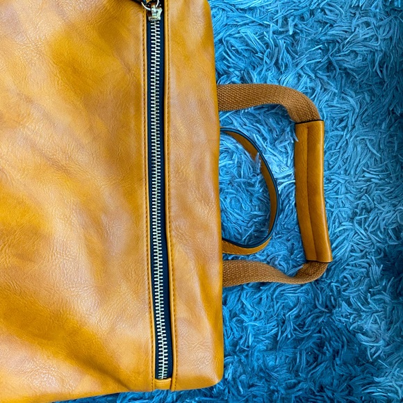 Vegan Leather Backpack Handbag. Unbranded. EUC. Gold Hardware, BRN/Mustard Color - Picture 4 of 8